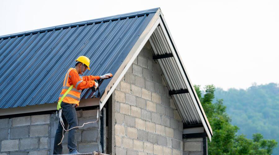 Professional Flat Roofing Installation in Robertson, WY